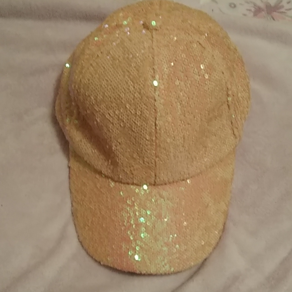 Sequined baseball cap